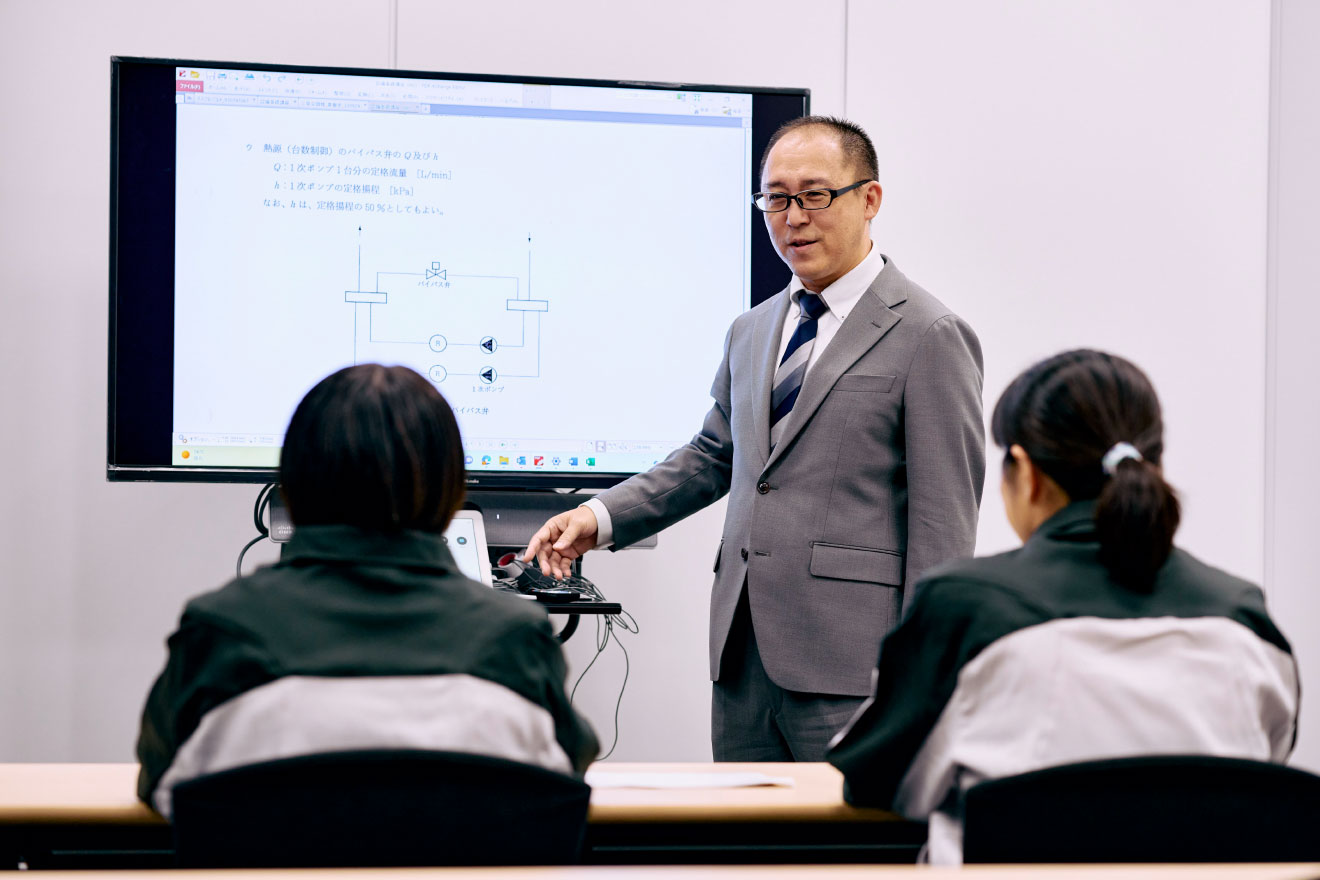 社員インタビュー S.H.（執行役員・教育担当）