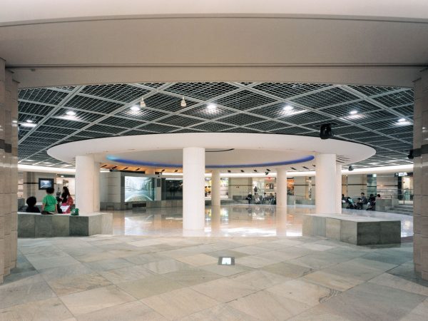 紙屋町地下街「シャレオ」