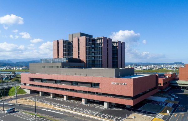 鳥取県立中央病院